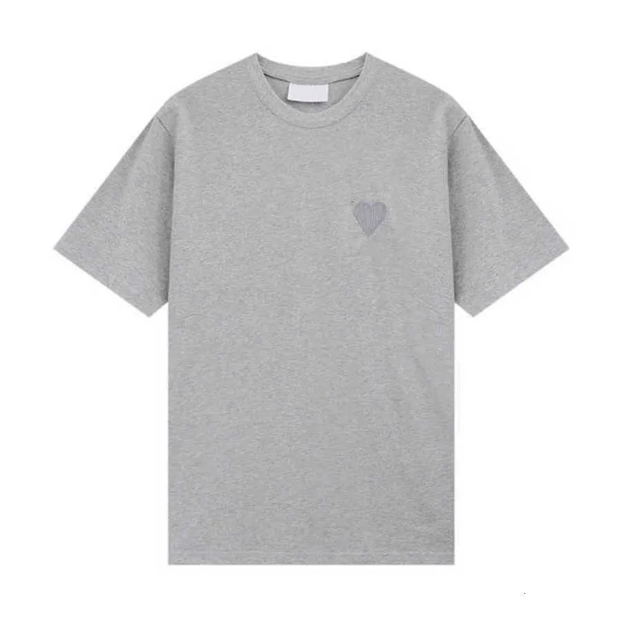 Amisparis Designer Hommes T-shirts Amishirt Femmes France Luxe Loisirs T-shirt Mode Un Motif De Coeur T-shirts Occasionnels Homme Vêtements À Manches Courtes Amisweater
