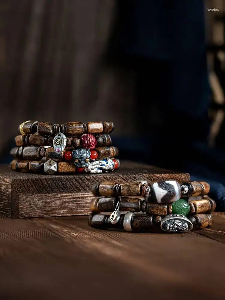 Ensemble collier et boucles d'oreilles Vietnam Nha Trang, Bracelet en aloès, 12 signes du zodiaque en forme de perles de bouddha immergées en vieux matériau