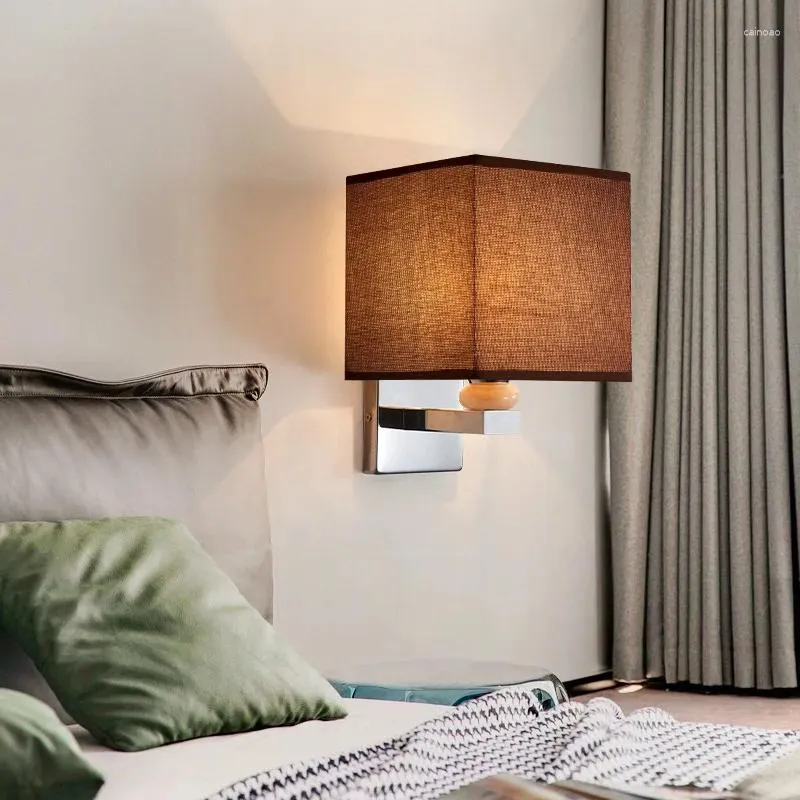 Wandleuchte, moderne, minimalistische Wandleuchte mit Stoffschirm in Weiß/Schwarz/Beige/Kaffee/Jute, verchromtes Licht für Schlafzimmer, Nachttisch