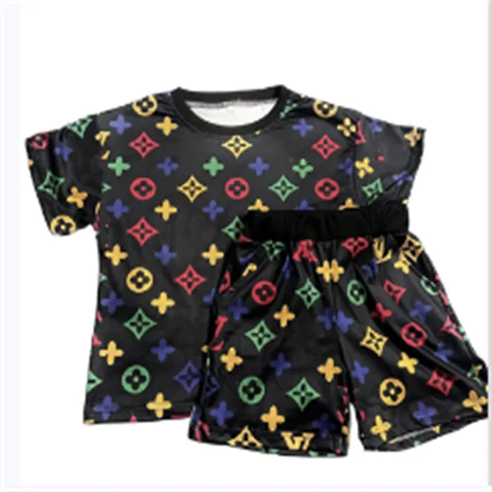 2023 Boys Fashion Casual set Summer Cotton T-shirt and Shorts set Children's alphabet print set Size 90cm-160cm B17