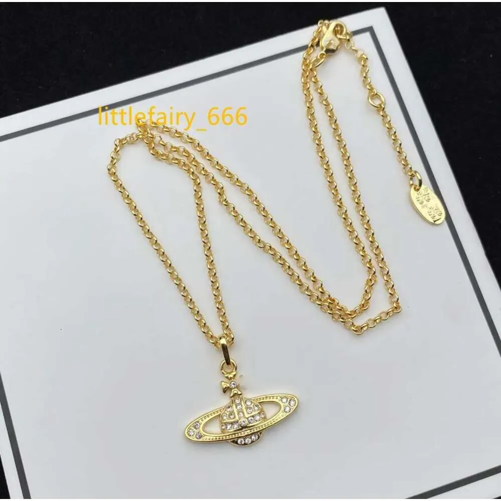 2023 New Pendant Necklace Designer Letter Vivian Chokers Luxury Women's Fashion Jewelry Metal Pearl Necklace Jeweler