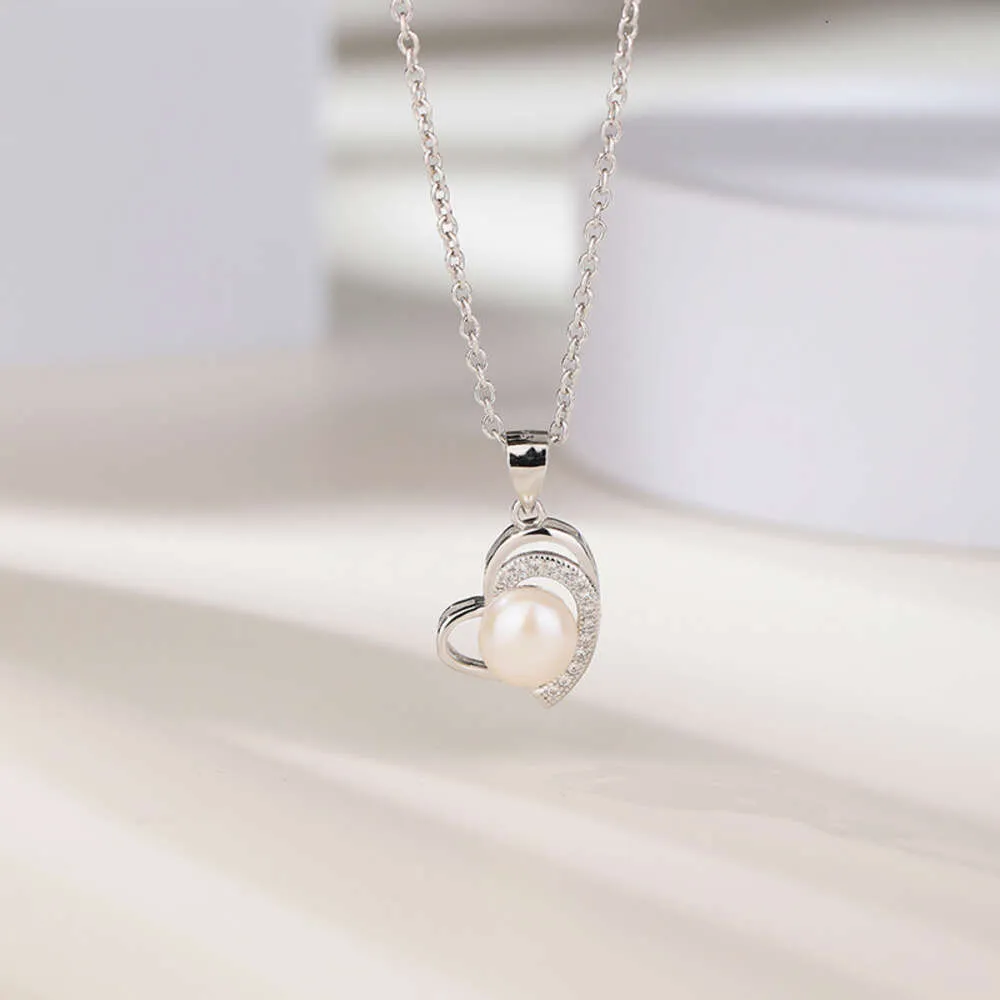Necklace Designer Necklace Luxury Necklace S925 Sterling Silver Heart Set Freshwater Pearl Necklace Simple Women's Pendant Girlfriend Gift