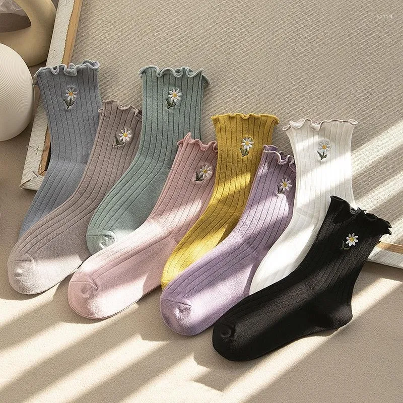 Frauen Socken 3 Paar/Los Kawaii Baumwolle Rüschen Blumenstickerei Harajuku Lange Frau TJ3023