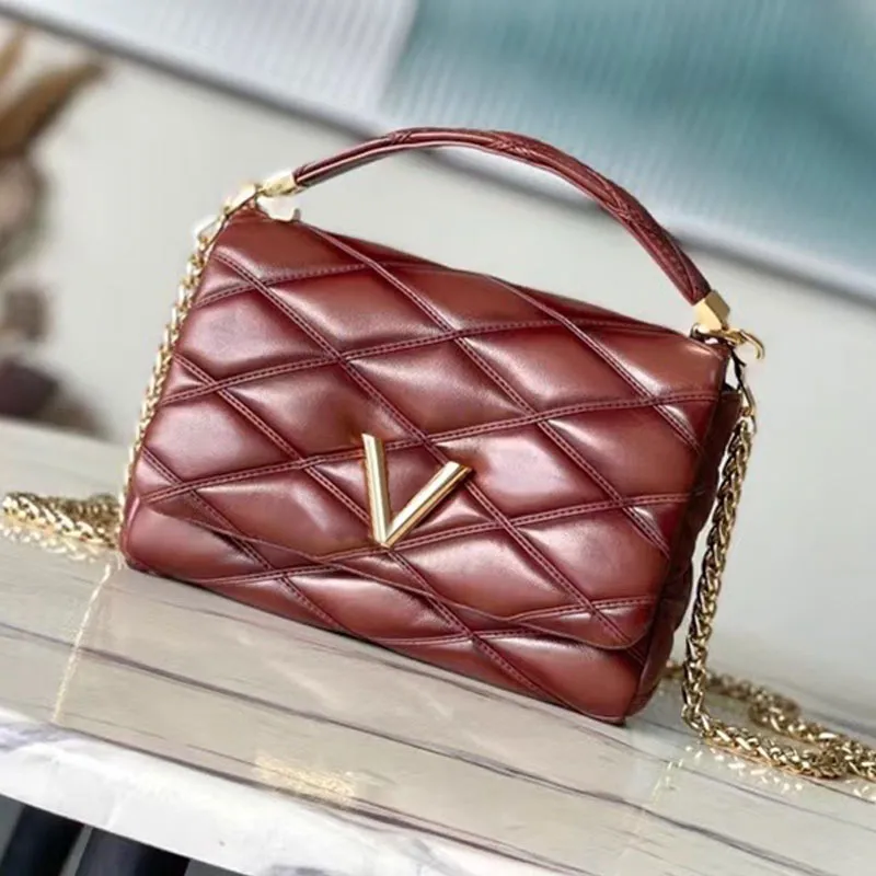 Classic Quilted Leather Crossbody Bag With Metal Hardware Crystal Chain