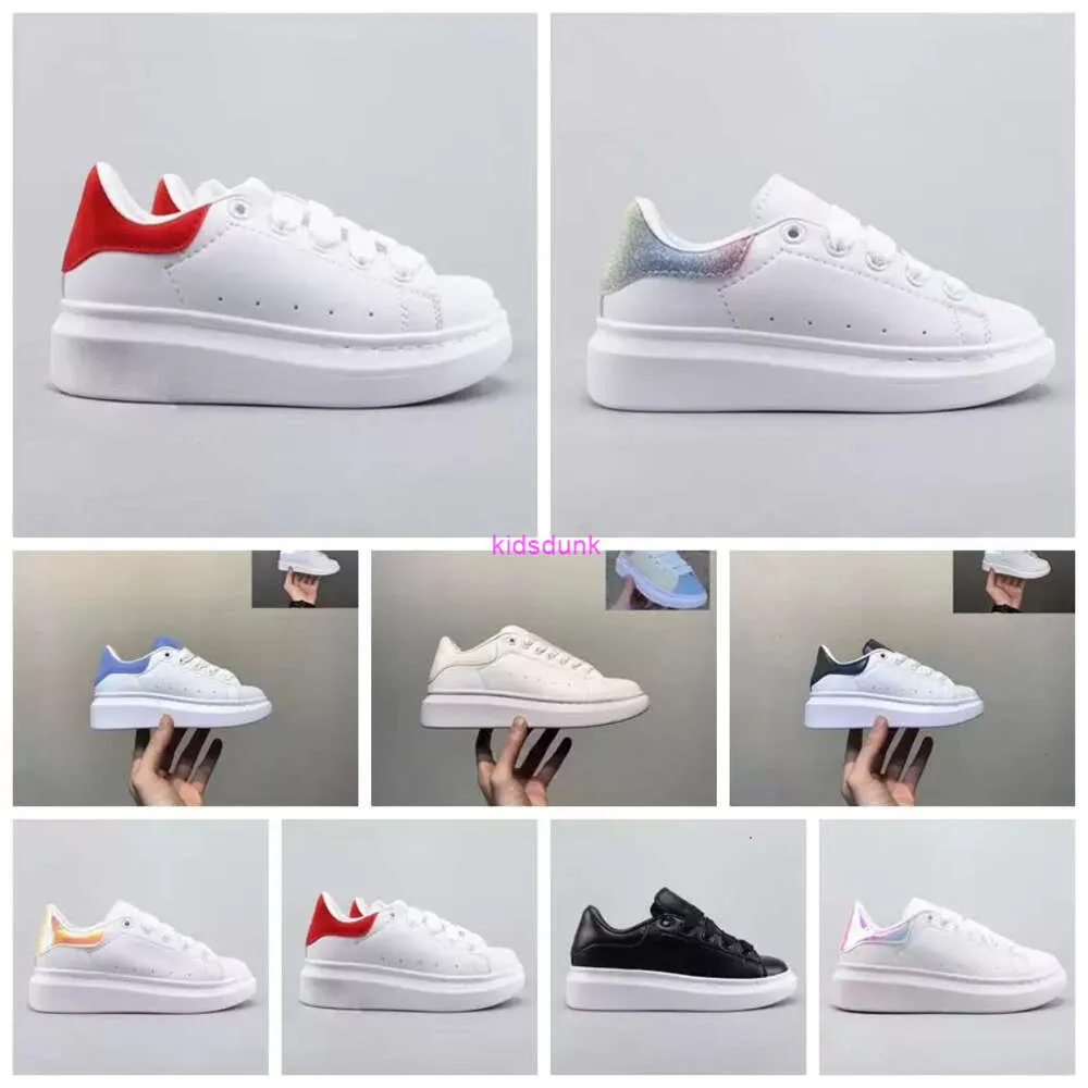 2022 Kids Shoes White Red Black Infants Dream Blue Casual Outsized Sneakers Rubber Soft Toddler Calfskin Leather Lace-up Trainers Sports Size 26-35