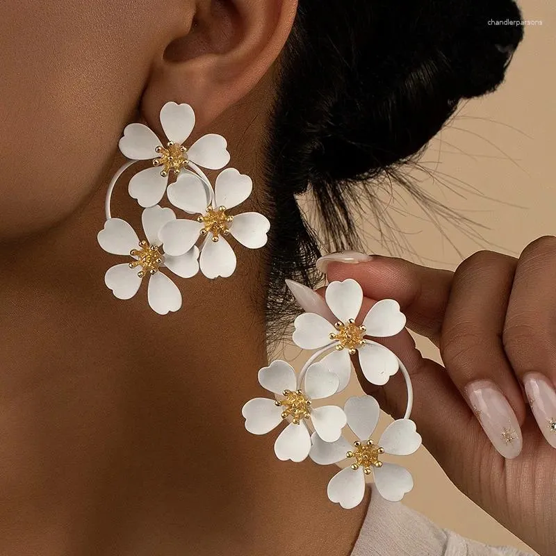 Boucles d'oreilles bohème pendantes pour femmes, romantique, trois fleurs de camélia, coréennes, bijoux de luxe de styliste à la mode