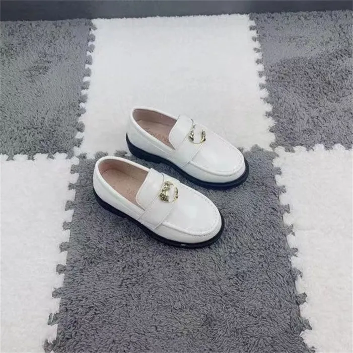 2023 Vintertrend utrikeshandel Klassiska skor Fashion Casual Letter Check Full Plat Lace-Up Children's Shoes, Size 26-35cm Q1