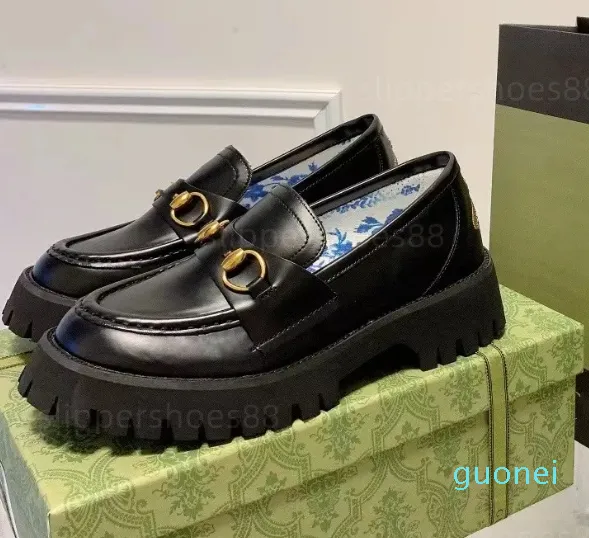 mocassini grossi mocassino con suola carrarmato Mocassino Scarpe Mocassini firmati da donna con ricamo ape slip in pelle nera su comode pantofole Mocassini muli