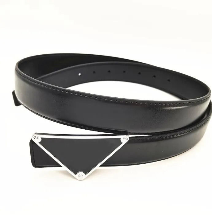 Designer Mens Belt Luxo Ceinture Black Smooth Smooth Fuckle Valentine Day Gift Fashion Leather Woman Woman Designer Belts para Man Designer AAA168