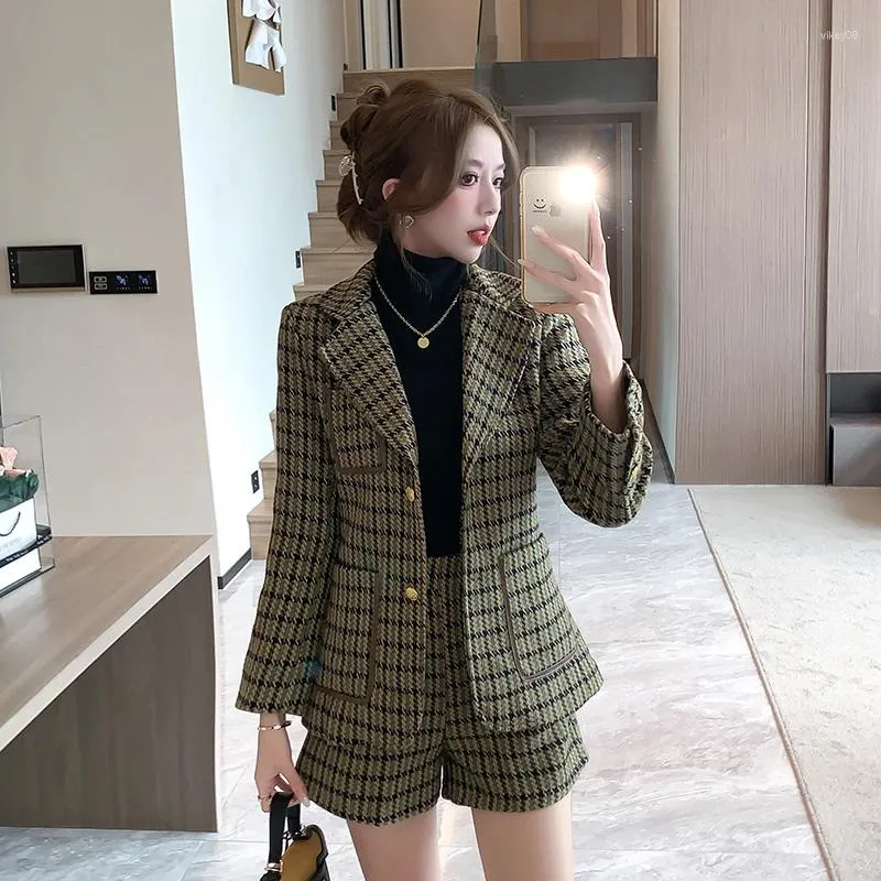 Survêtements pour femmes Haute Qualité Plaid Tweed Deux Pièces Ensemble Femmes Hiver Col Encoché Simple Boutonnage Épais Blazer Manteau Poches En Laine