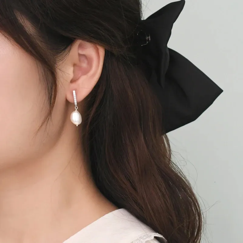 Ear Mankiet Ashiqi Natural Freshwater Pearl 925 Srebrne kolczyki Modna biżuteria dla kobiet Prezent 231108
