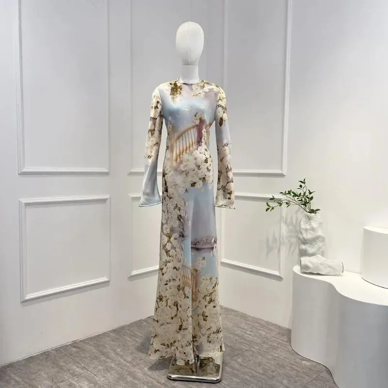 Robes décontractées Dernière collection 2023 Printemps Été Soie Magnifique Floral Manches longues O-Cou Maxi Hem pour les femmes