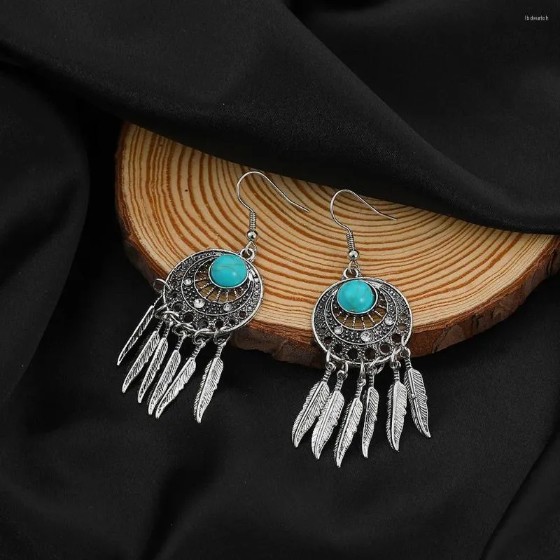 Dingle örhängen europeiska och amerikanska retro etnisk stil blad bohemisk metall dröm catcher fjäder tassel kreativa smycken