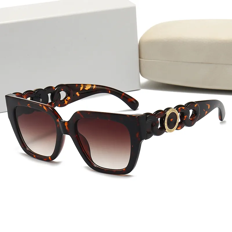 Luxury Designer Sunglasses Men Eyeglasses Outdoor Shades PC Frame Fashion Classic Lady Sun glasses Mirrors for Women glasses blackout UV400