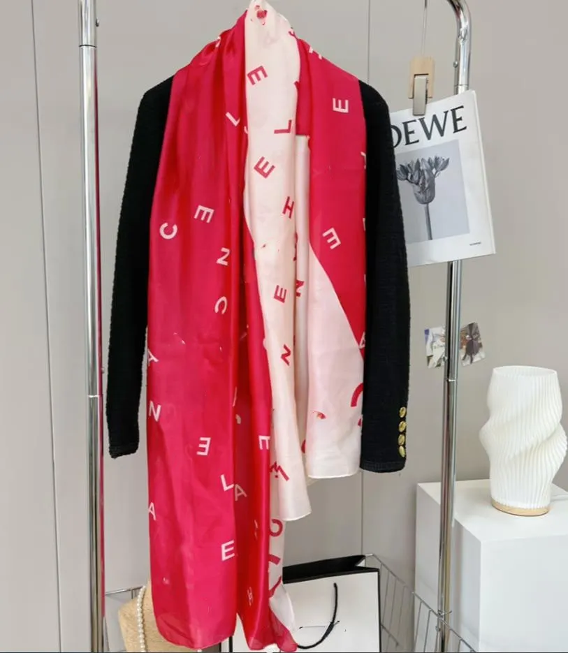 Bufanda que combina con todo para primavera y verano, bufandas finas con textura de toalla larga con diseño de seda plateada para niña de lujo