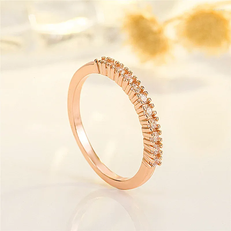 Anéis de casamento uma fileira platina rosa cor de ouro simples geometria moda venda pedra branca jóias de cobre para mulheres meninas presente de festa