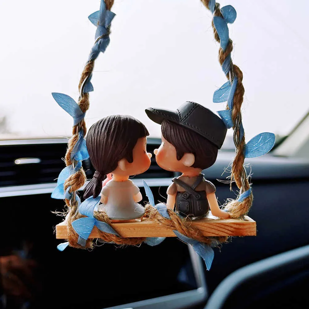 Décorations Anime Mignon Sur Voiture Accessoires Intérieur Romantique  Couple Rétroviseur Balançoire Pendentif Ornement Cadeau AA230407 Du 12,06 €