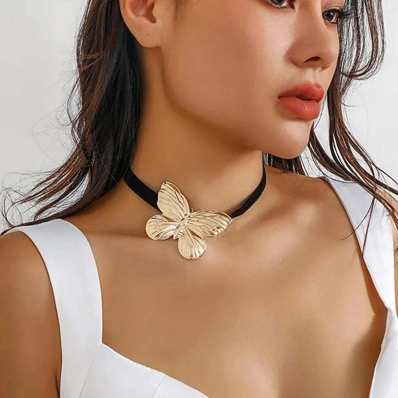 Choker Elegant Goth Exaggerate Big Butterfly Black Velvet Necklaec Women Sexy Clavicle Chain Y2K Party Jewelry Wed Accessories