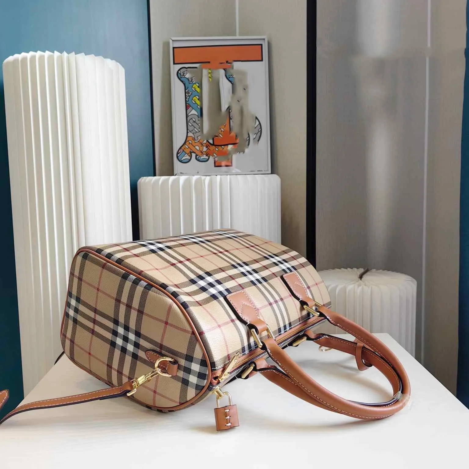 ★送料・関税込★unfold★Stripe boston bag★S size★ DHgate.com:Luxury Designer Stripe Boston Bag for Women