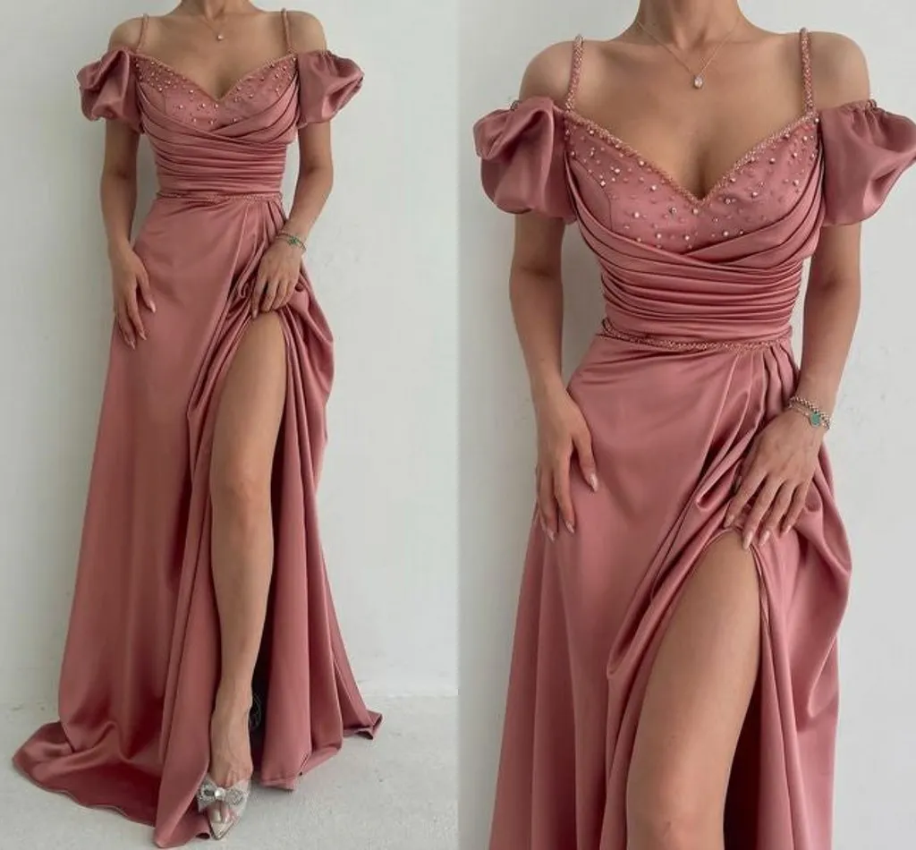 Vestidos de noite rosa empoeirados 2023 novas tiras de espaguete sexy com miçangas de sweetheart split longa cetim vestidos de baile