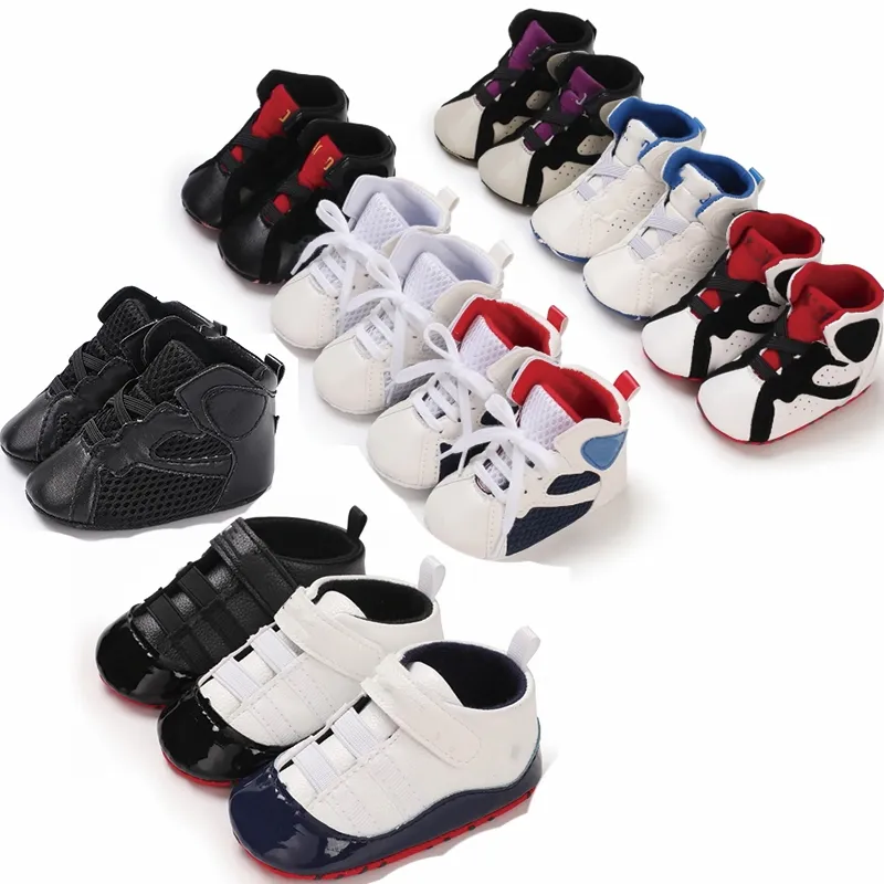 Babyschoenen Designer Jongenssneakers Meisje Wieg Pasgeboren Babyschoenen Mode Babylaarzen Met Box Lace-up Jumpman Slippers Peuter Warm schoeisel