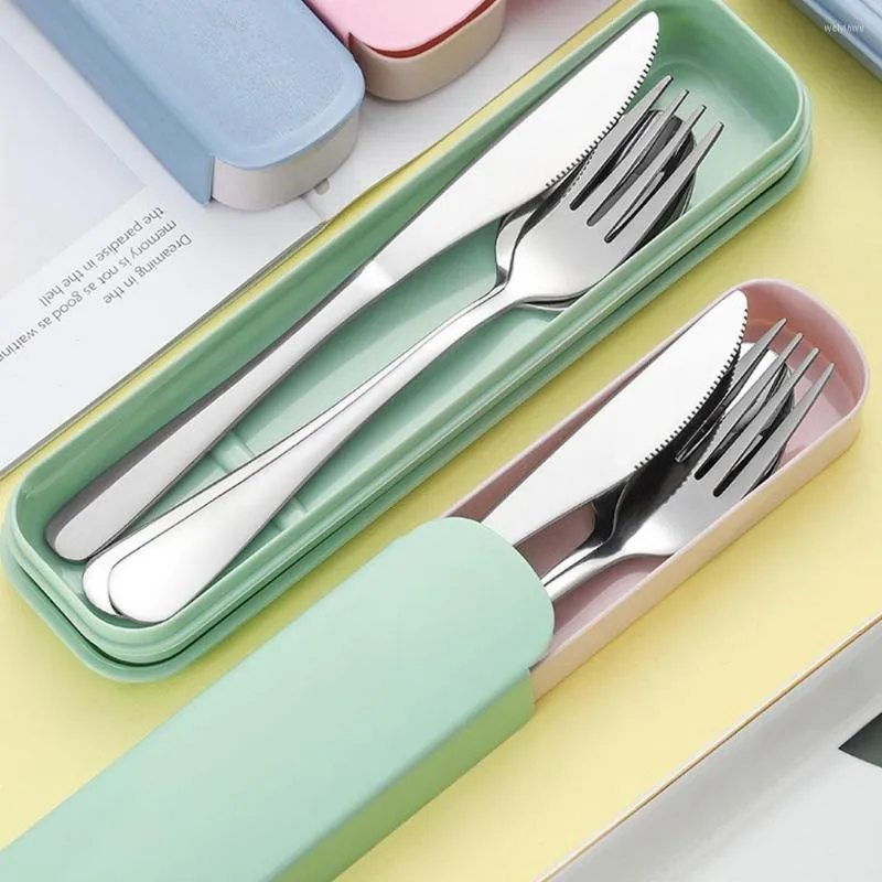 Zestawy naczyń obiadowych 3PCS Przenośne stalowe kombinezon za sztućce z pałeczką do przechowywania Zestaw Nożyca Pole podróży Camping Spoon Fork Strewa stołowa O0Y8