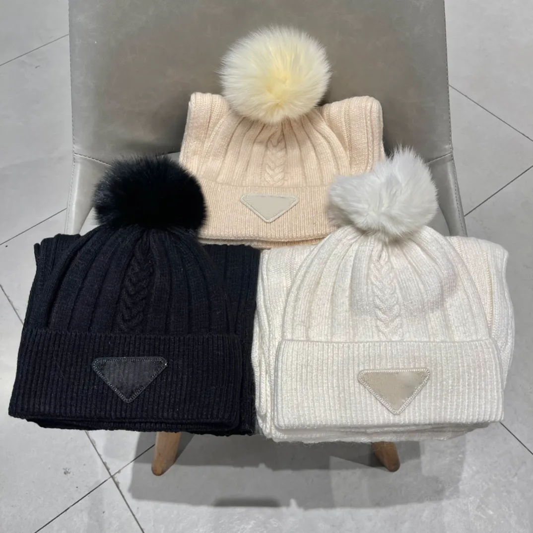 Autunno e inverno nuovo cappello in cashmere pradity sciarpa vestito moda tutto-fiammifero cappello di lana due set da uomo e da donna