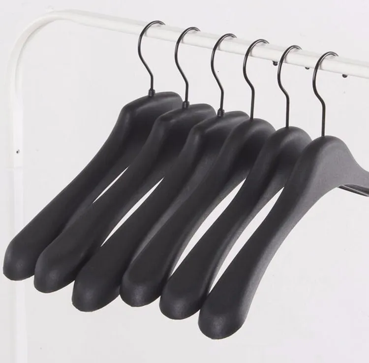 Hangers Racks 10 Black Thick Wide Shoulder Plastic Black Clothes