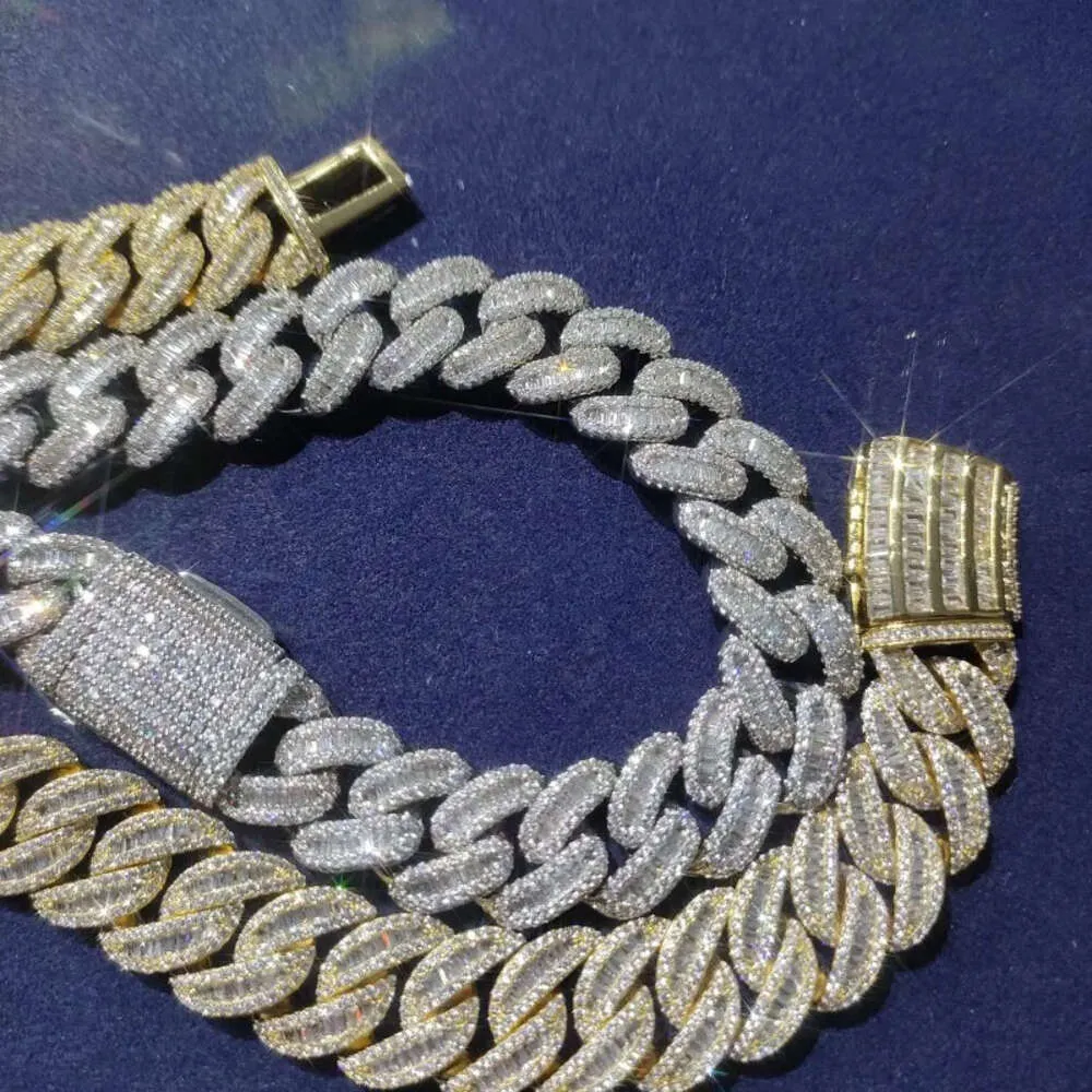 Hochwertige Hip Hop 12 mm Baguette-Diamant-Halskette, kubanische Gliederkette aus Vvs-Moissanit