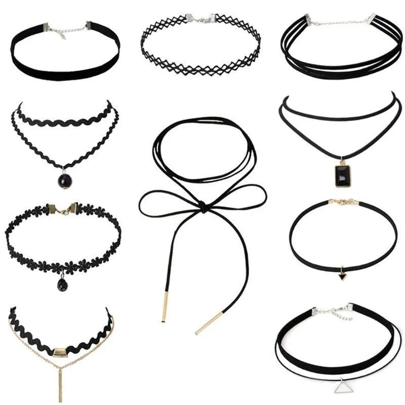 Choker Styles Bijoux Vintage Triangle Geometry Tattoo Black Lace Velvet Strip Halsband för kvinnliga kedjesmycken Chokers