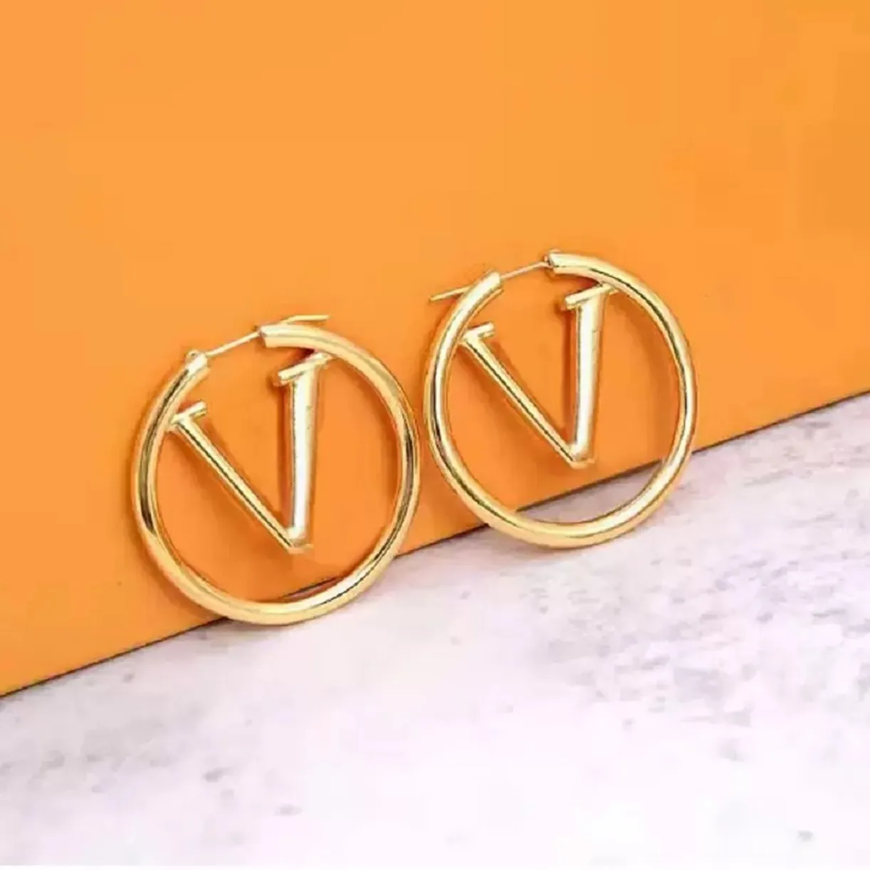 Fashion Hoop Earrings Stud for Womens letter jewelry studs Diameter 4cm Big Circle Simple Titanium Steel Earring for Woman gift