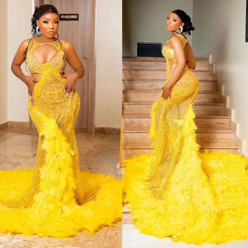 Sista ljusgul aso ebi sjöjungfru prom klänningar fjäder sjöjungfru lång tyll pärlast afrikansk glitter sexig aftonklänning klänningar parti backless party formella klänningar