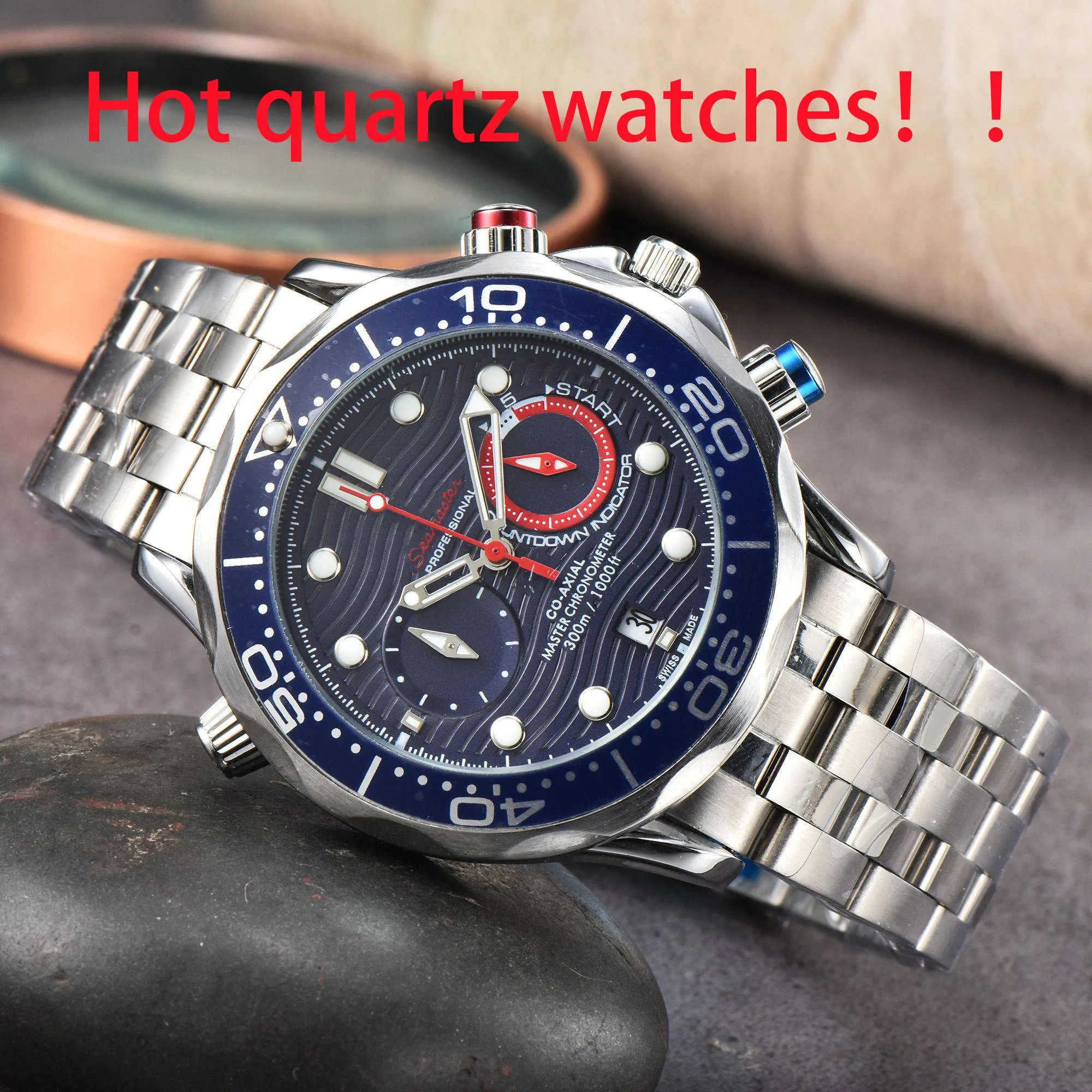 الساخن OMG Mens Sports Watches Designer Watch Watch Classic Dial Quartz Wrist Watches Men Fashion Silicone Strap