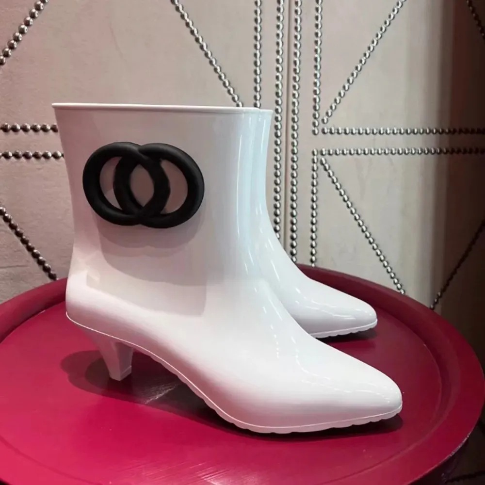 Rubber Rain Boots Pointed Toe Boots Womens Rubber Ankle Boots Candy colored waterproof low heels Top quality Fashion Boots luxury designer footwear