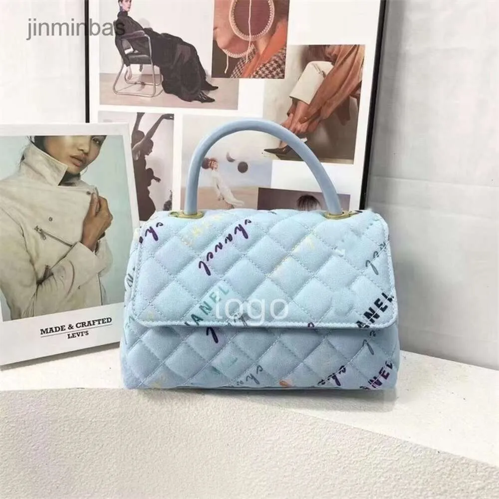 Top Designer Fashion Bag Fábrica % 100 Atacado e Varejo Feminino Outono Nova Moda Lingge Bolsa de Um Ombro Coreano Crossbody Texture Bucket Bag