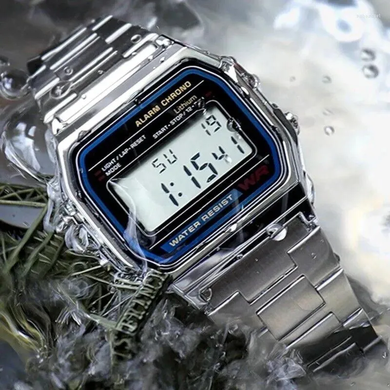 Armbandsur F91W Luxury Watch Waterproof Retro Digital rostfritt stål Sport Militärklockor för män Kvinnor Elektronisk handledsklocka