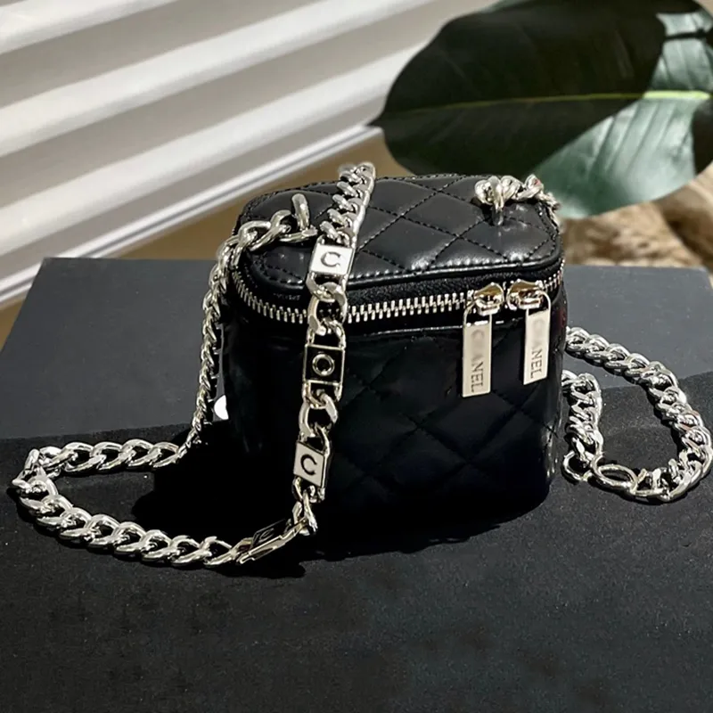 French Shoulder Women Designer Crossbody Bag Luxury Brand Fashion Lady Makeup Box Enamel Bags Chain Handbag High Quality Genuine Leather Ladies Vanity Case