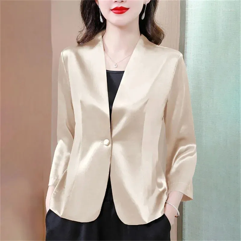 Kvinnors kostymer 2024 Spring Suit Jacket V-Neck Skjorta Autumn Temperament Ladies Satin Surfa Silk Short Top Women Blazer Elegant