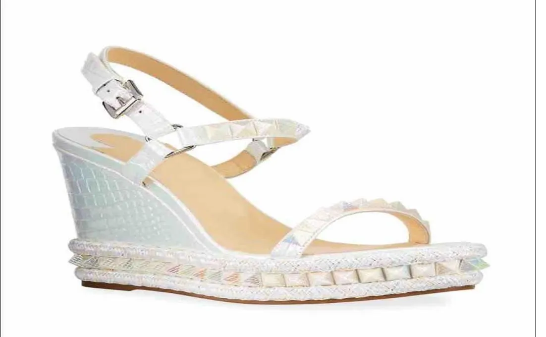 Yaz Kadınlar Yüksek Topuklu Sandals Lüks Kırmızı Dipler Pyraclou Iridescent Spike Kama Espadrille Sandal Leydi Topuk Pompalar Kama White7201025