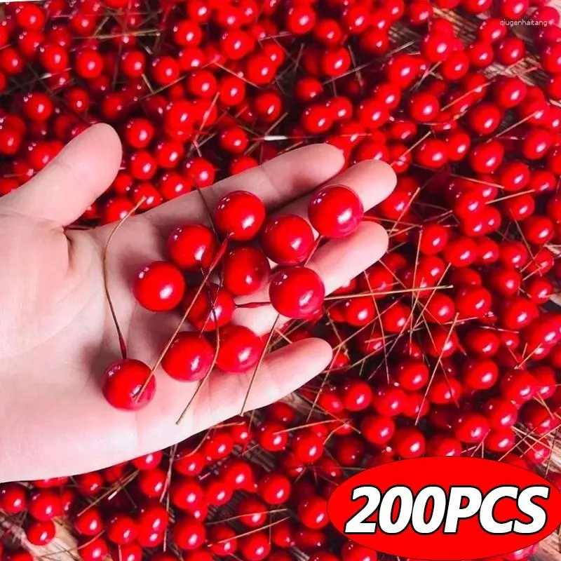 Fleurs décoratives 50/200 pièces Mini Simulation baies rouges en plastique fruits baies fleur artificielle cerise fausses perles arbre de noël de mariage