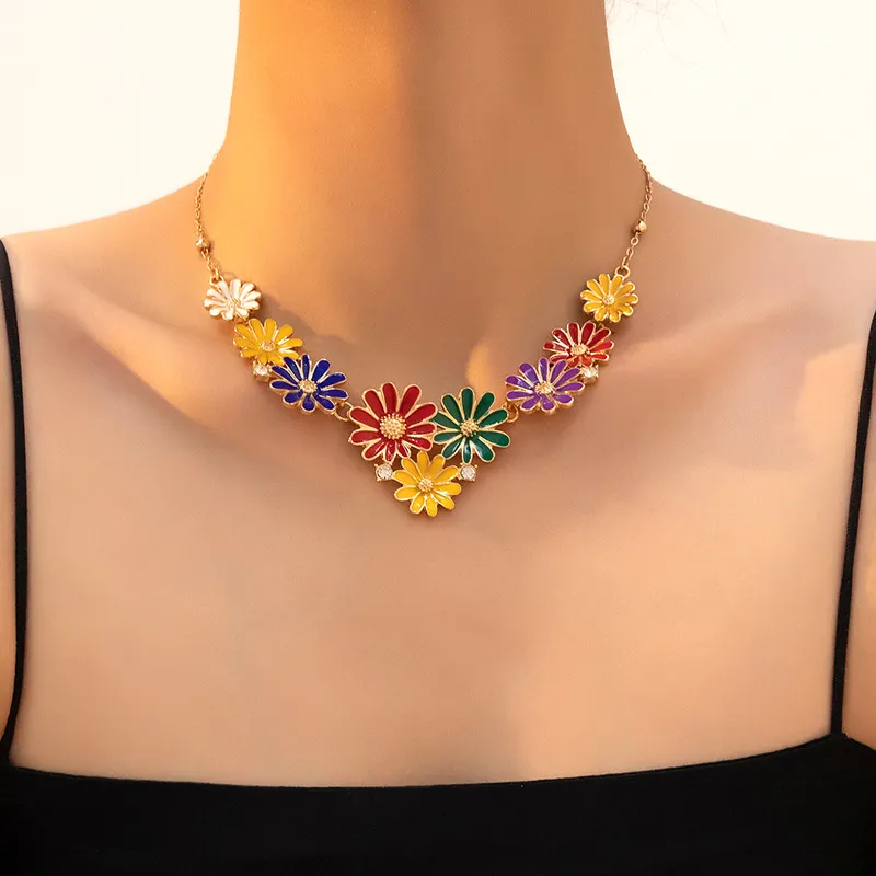 S3842 أزياء مجوهرات المينا الزهور الملونة قلادة قلادة للنساء قلادة سلسلة قلادة