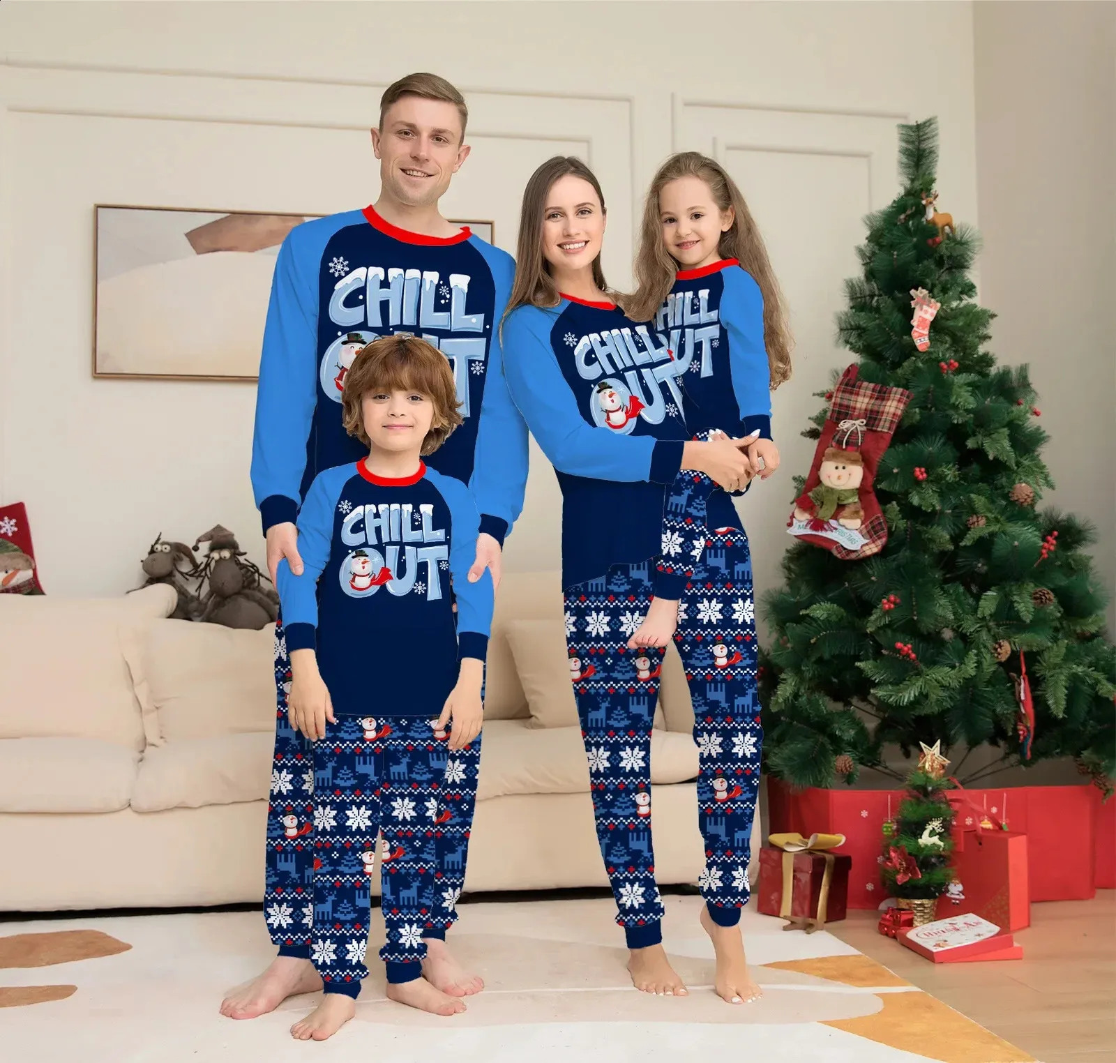 Familjsmatchande kläder tecknad snögubbe Print Parentchild 2 PCS Pyjamas Set Baby Dog Romper övergripande julutseende 231109