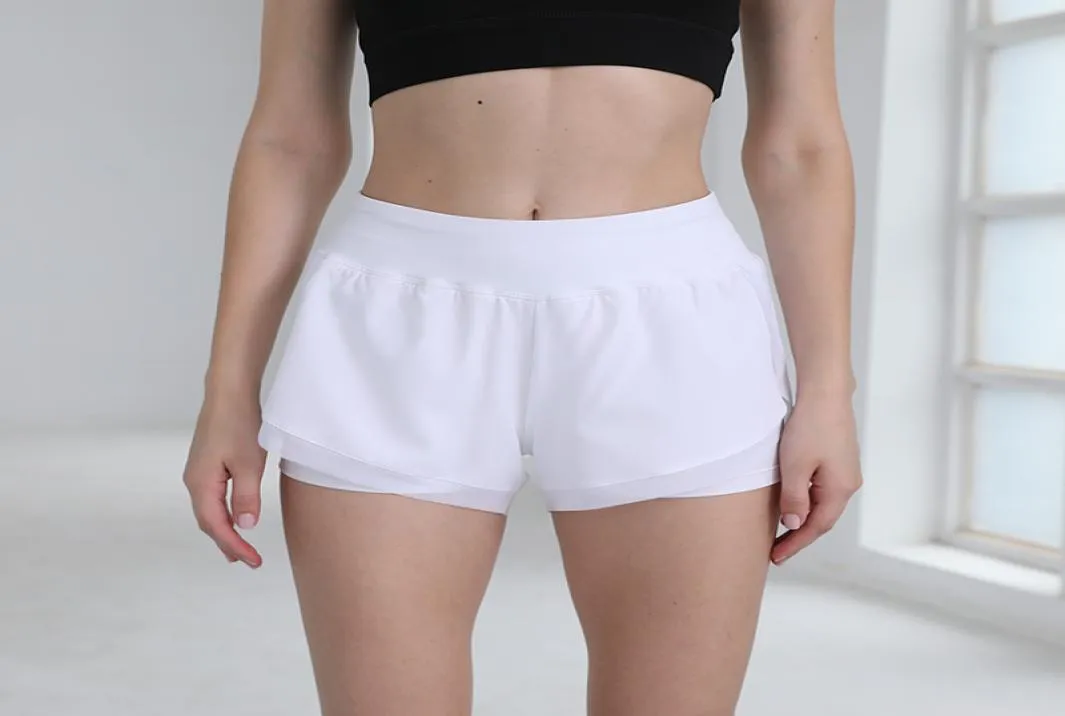 Roupas de yoga shorts de fitness feminino039s moldando férias anti-luz europeias e americanas duas peças de emenda explosiva ao ar livre4435787