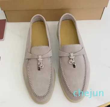 Ontwerpers Dames Geklede schoenen Kasjmier loafers Klassieke gesp, ronde tenen Platte hak Vrije tijdscomfort Vier seizoenen dames fabrieksloafer met doos