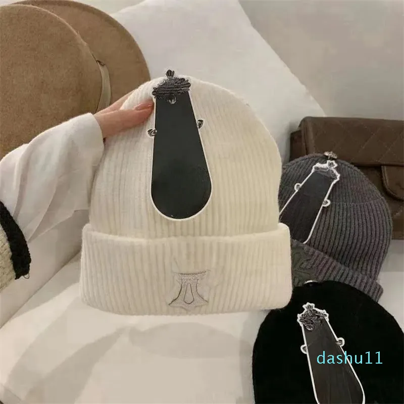 Chapeau tricoté de marque avec lettres croisées, Design à la mode, bonnet chaud pour hommes et femmes, automne et hiver