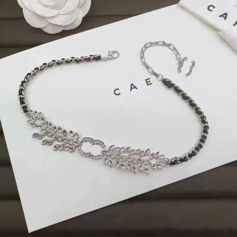 Collier cadeau d'amour de haute qualité, collier en diamant haut de gamme, pendentif avec Logo de marque de styliste, bijoux de marque de luxe de noël, cadeau de fête de mariage