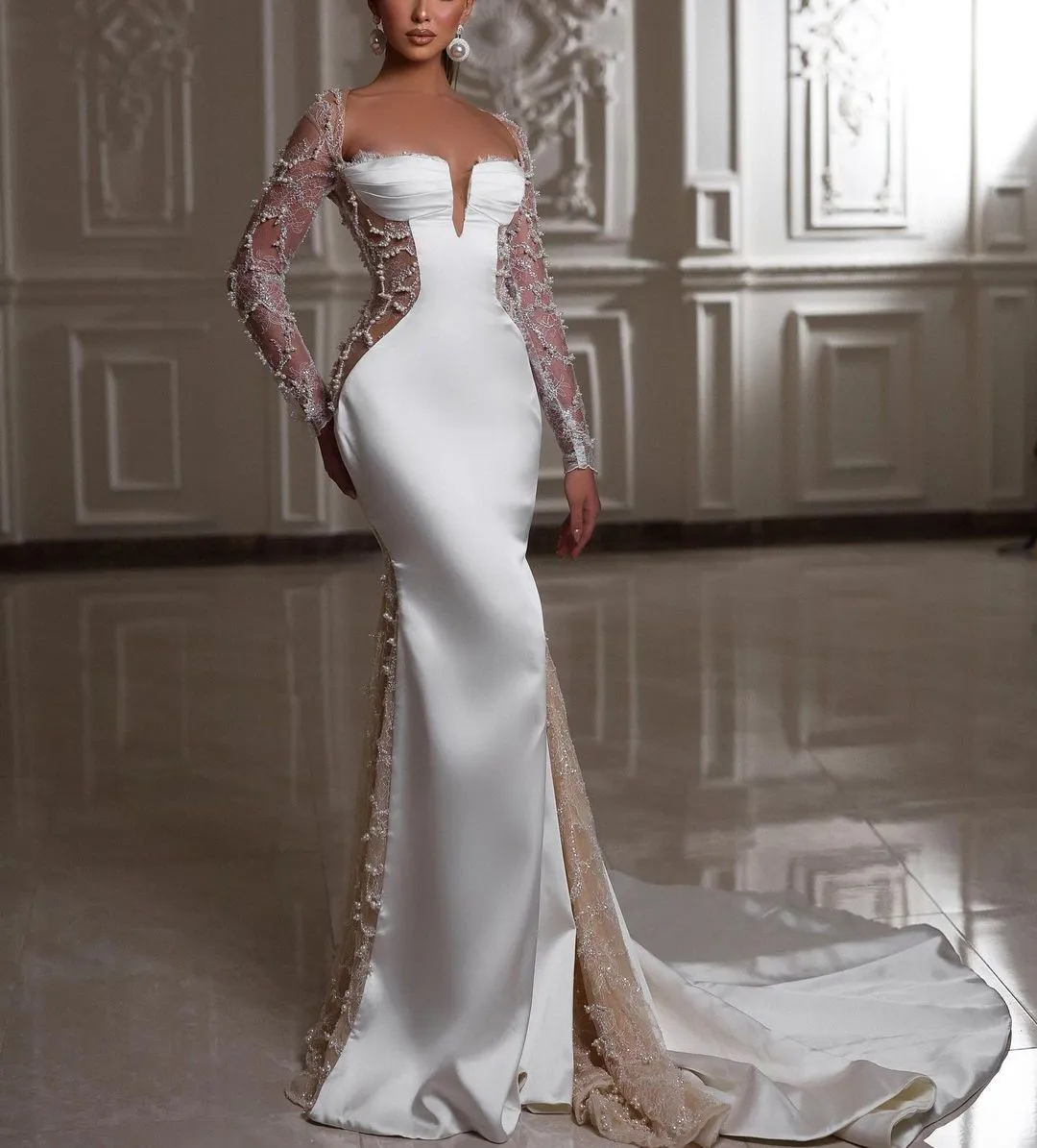 Sexy Mermaid Prom Dresses Long Sleeves V Neck Appliques Sequins Beaded Floor Length Satin 3D Lace Hollow Pearls Evening Dress Bridal Gowns Plus Size Custom Made
