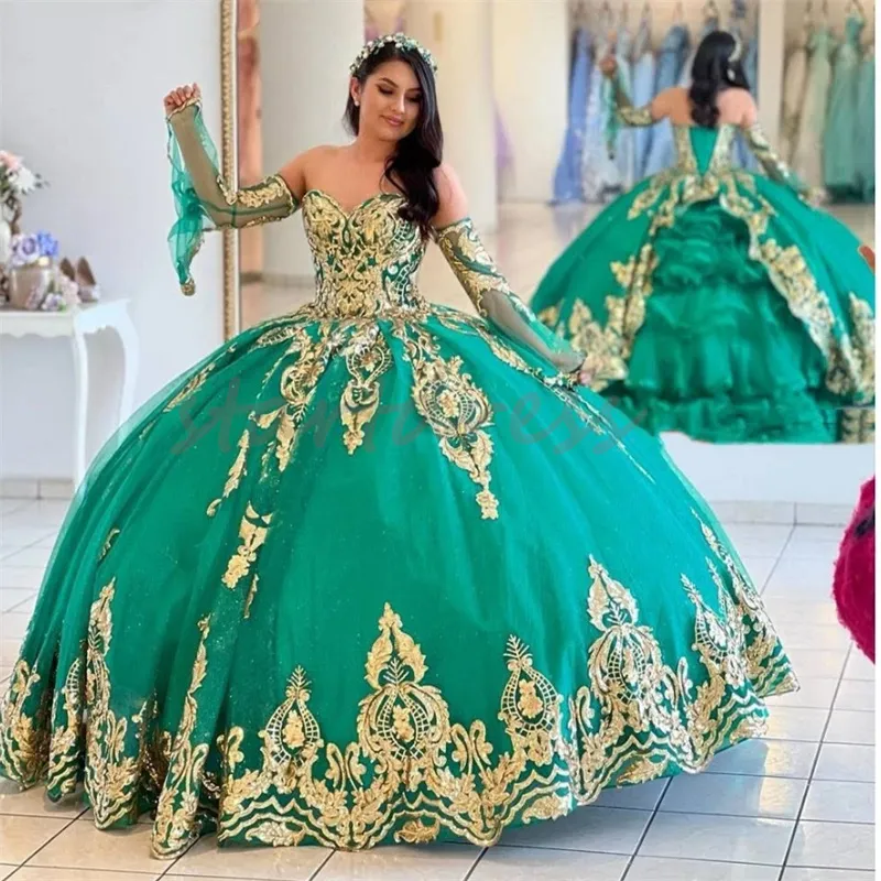 Principessa verde con oro Abiti Quinceanera Sweetheart Ball Gown Pieghe volant Sweet 16 Dress Rimuovere maniche Compleanno Prom Dance abiti da 15 xv anos 2024