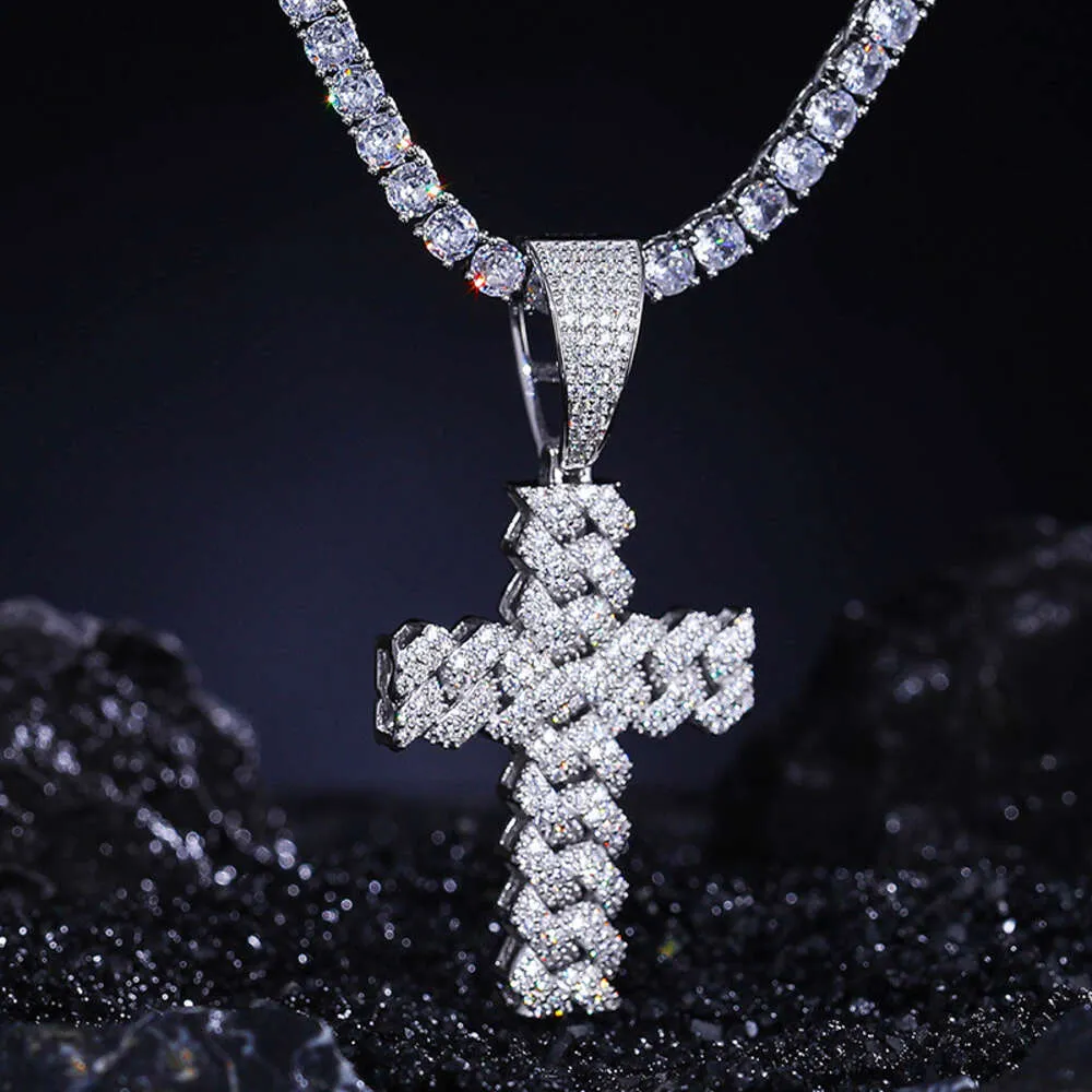 Bling Hiphop Gift Позолоченное ожерелье из стерлингового серебра 925 пробы Vvs Moissanite Iced Out с кубинским крестом для мужчин