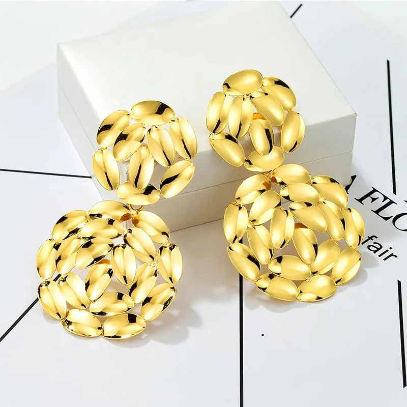 Dangle Earrings Chandelier Statement Drop Women Copper 24K Gold Miltated Trend Trand Fashion Jewelry高品質の豪華な結婚式のアクセサリー
